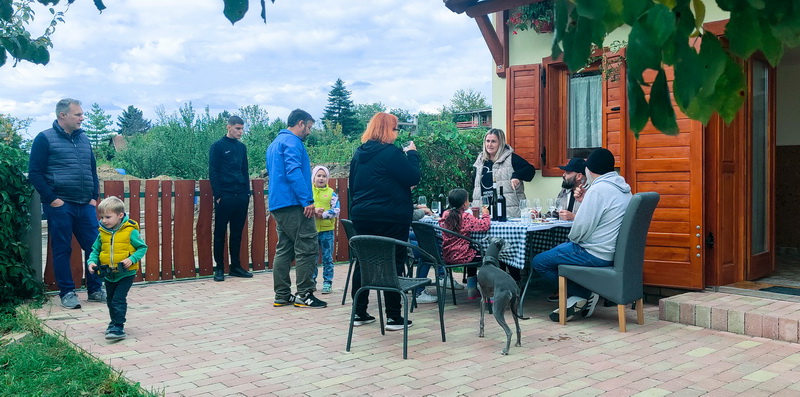 Strázsahegyi Napocska Vendégház, baráti party