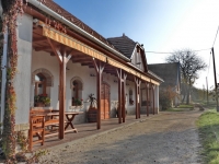 Őszi séta a pincefaluban