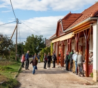 TÖK-JÓ barangolások – A napsütés is eljött vendégségbe a csodás hétvégi programra a monori pincefaluba