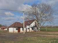 Téli séta a pincefaluban