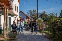 Tök jó barangolások a Monori Pincefaluban – Egy felejthetetlen nap a napsütésben