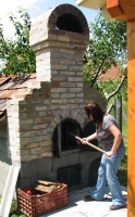Sütés, főzés a pincefaluban, kültéri kemencék