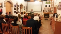 Mozi a pincefaluban
