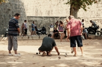 Petanque pálya avatása a KultPincében szakavatott versenyzők segítségével!