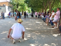 Petanque pálya avatása a KultPincében szakavatott versenyzők segítségével!