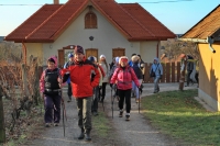 Monori Bejglilejáró túra 2016, pincétől -  pincékig